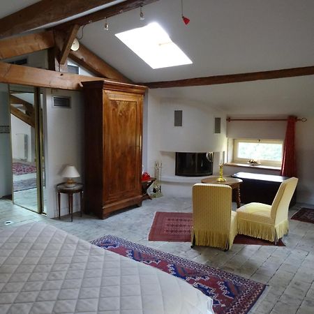Gentilhommiere De Collonges Bed & Breakfast Prisse Luaran gambar